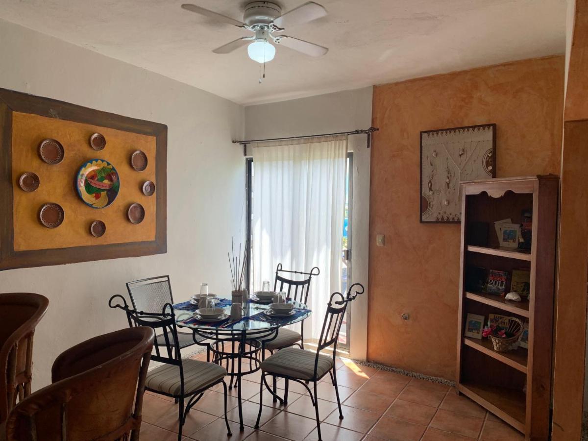 Casa Caribe Cancún Extérieur photo A dining room in a typical middle-class home in Mexico