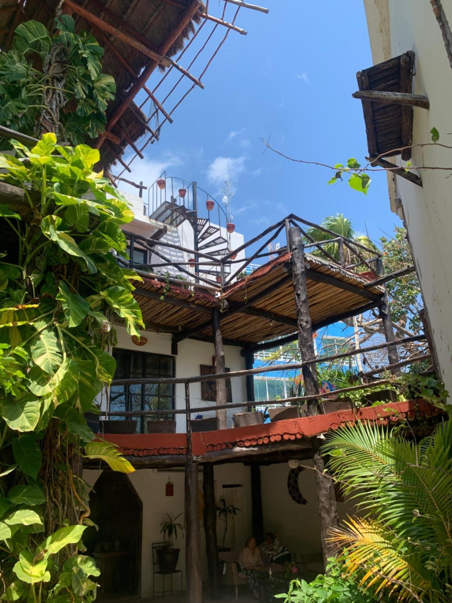 Casa Caribe Cancún Extérieur photo A house in San Cristóbal de Las Casas
