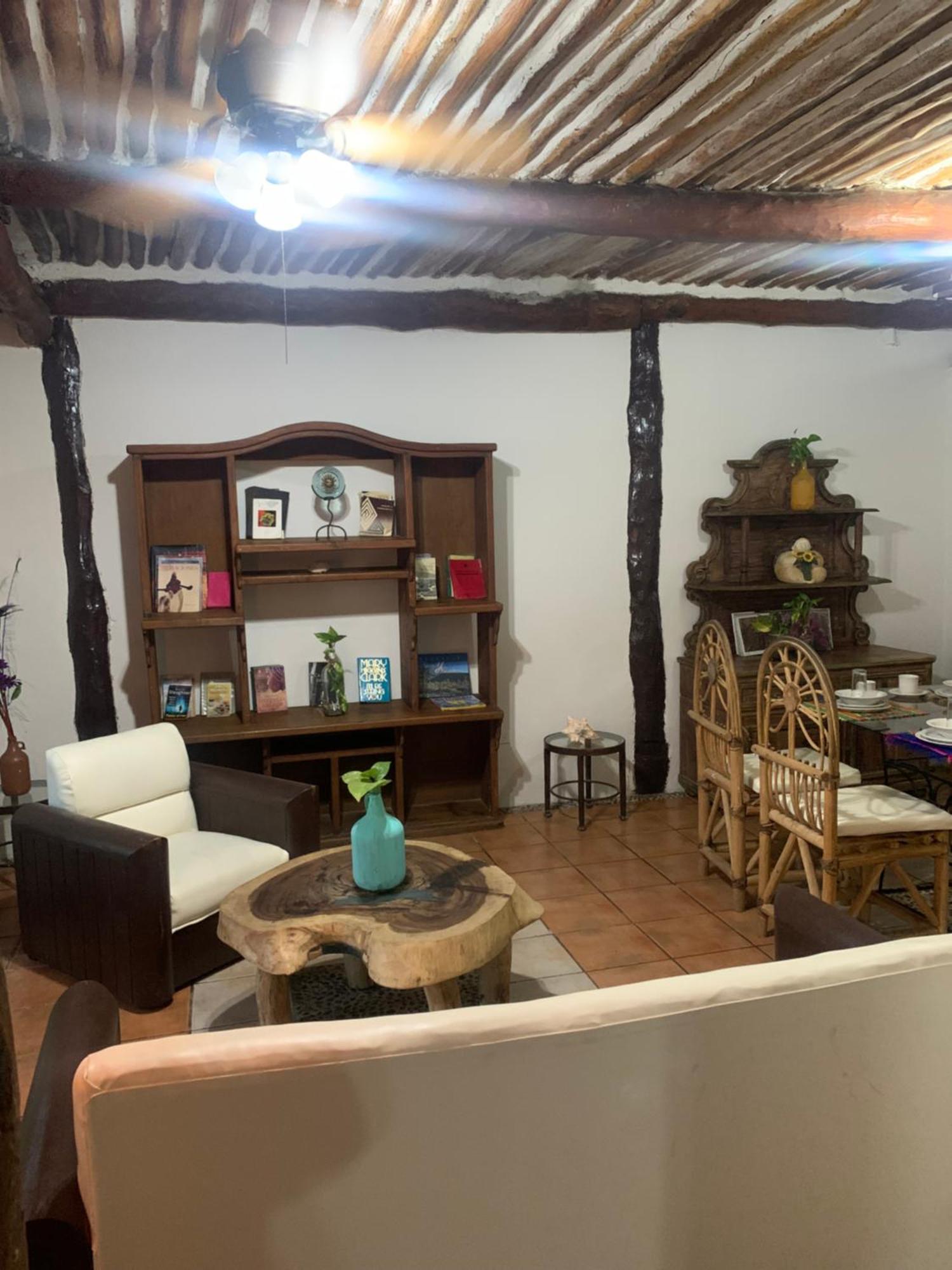 Casa Caribe Cancún Extérieur photo Interior of a typical house in San Cristóbal de Las Casas
